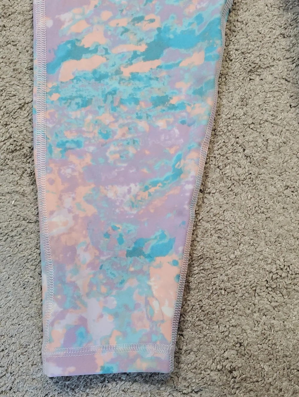 NWT Girls Under Amour Set, Multi Watercolored Leggings & Bike Shorts. Youth Lg